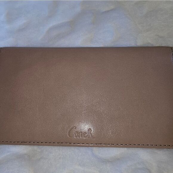 COACH Nude Wallet - Picture 1 of 14